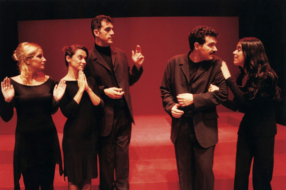 'Besos', de Albena Teatre