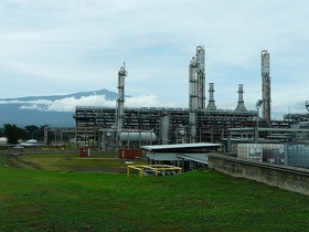 Planta de gas de Punta Europa.