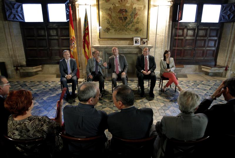 Fabra junto a Moragues, Catalá, Morata y González en la reunión con empresarios