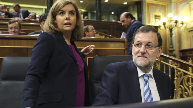 Soraya Sáenz de Santamaría junto a Mariano Rajoy. Foto. EFE