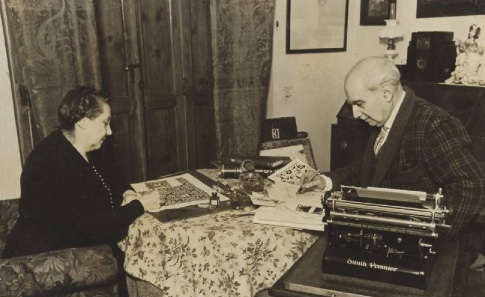 Amelia Cuñat y Manuel González Martí.