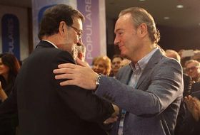 Saludo entre Mariano Rajoy y Alberto Fabra 