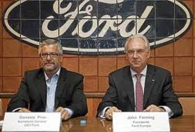 Gonzalo Pino con John Fleming, presidente de Ford Europa