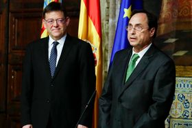 Ximo Puig y el conseller Vicent Soler.