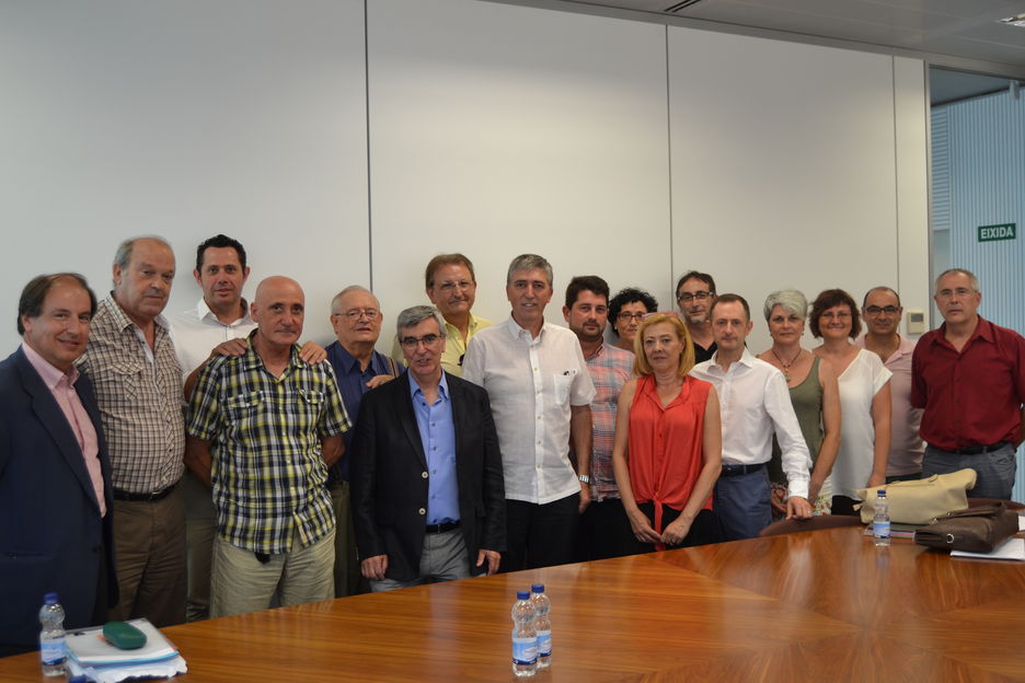 Climent, junto a los integrantes de la Plataforma por el Comercio Valenciano y Unió Gremial