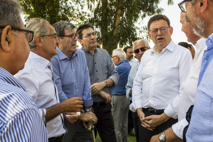 Ximo Puig, José Vicente Morata y Aurelio Izquierdo, junto a empresarios y miembros de la Cámara