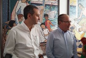 César Sánchez junto al ya expresidente del puerto, Juan Ferrer