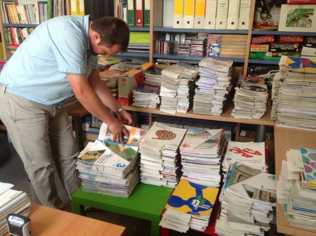 Un banco de libros de texto escolares para intercambio en Lorca (Murcia)