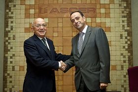 El presidente de Ascer, Joaquín Piñón, y Juan José Muñoz Rueda, de Endesa