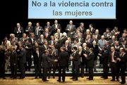 70 HOMBRES DAN LA CARA: NO A LA VIOLENCIA CONTRA LAS MUJERES (Fotos: EVA MAÑEZ)