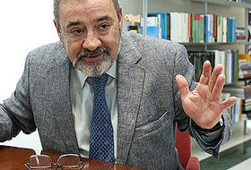 José Vicente González, Cierval