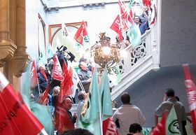 Los sindicatos invadieron el Palacio de Fuentehermosa el viernes