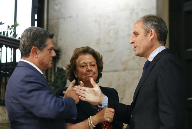 Federico Trillo, Rita Barberá y Francisco Camps, el día de la dimisión del presidente valenciano