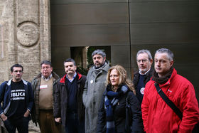 Representantes de todas las fuerzas sindicales en la puerta de la conselleria