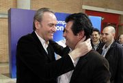 Alberto Fabra saluda a José Císcar en el congreso