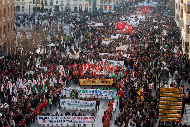 Manifestación organizada por los sindicatos en Valencia