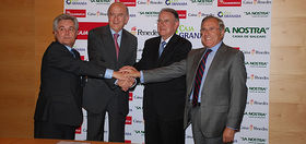 Carlos Egea, segundo por la izquierda, con sus socios en BMN