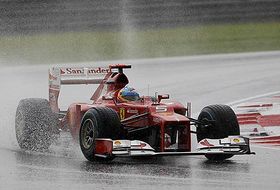 Alonso durante la carrera