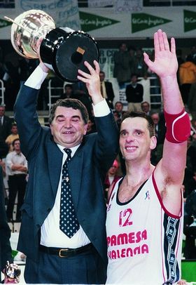 Radunovic junto a Vukovic con la Copa '98