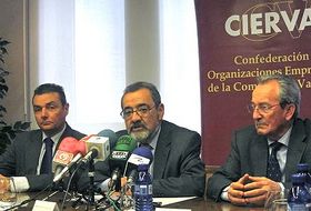 S. Navarro (CEV), J.V. González (Cierval) y José Roca (CEC)