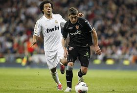 Pablo supera a Marcelo en el Bernabéu 
