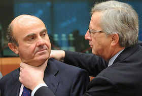 Luis de Guindos y Jean-Claude Juncker, presidente del eurogrupo
