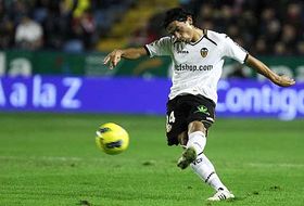 Tino Costa en un partido con el Valencia CF