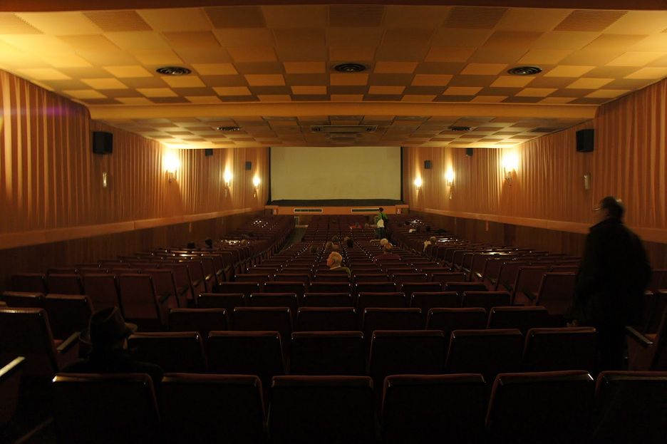 Interior del Cinestudio d'Or