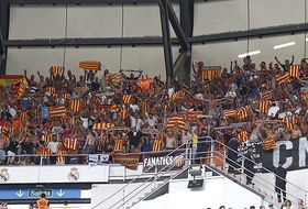 1500 aficionados valencianistas apoyaron al equipo