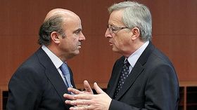 De Guindos con Juncker, presidente del Eurogrupo