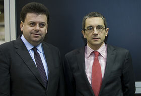 Santiago Carbó (i.) y Joaquín Maudos