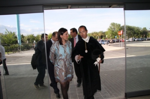 La consellera de Educación, María José Catalá, junto a Juan Manuel Badenas