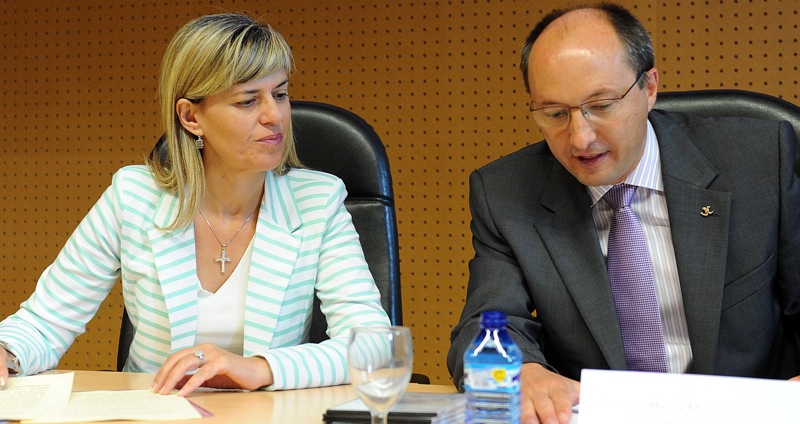Asunción Sánchez Zaplana, consellera de Bienestar Social, y José María Moreno, presidente de Aerte
