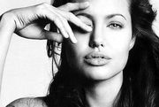 Angelina Jolie regresa al mundo cinematográfico como directora de la película 'Unbroken', con guión de los hermanos Coen
