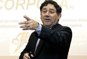 Javier Turégano, decano del COIICV