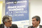 CON AURELIO MARTÍNEZ, PRESIDENTE DE LA FUNDACIÓN VCF, EN LOS DESAYUNOS DE VALENCIA PLAZA (FOTOS: ALBERTO SÁIZ)