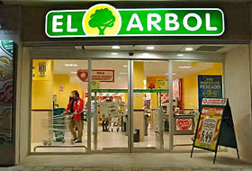 Dia cierra la compra de la cadena de supermercados El Árbol