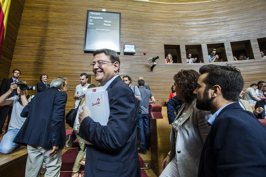 PLENO DE INVESTIDURA EN LES CORTS (FOTOS: EVA MÁÑEZ)