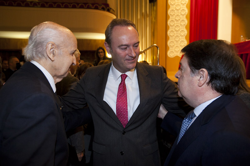 LA NOCHE DE RODRIGO RATO EN EL ATENEO DE VALENCIA (Febrero de 2012/ Fotos: Biel Aliño)