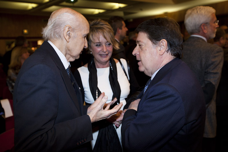 LA NOCHE DE RODRIGO RATO EN EL ATENEO DE VALENCIA (Febrero de 2012/ Fotos: Biel Aliño)