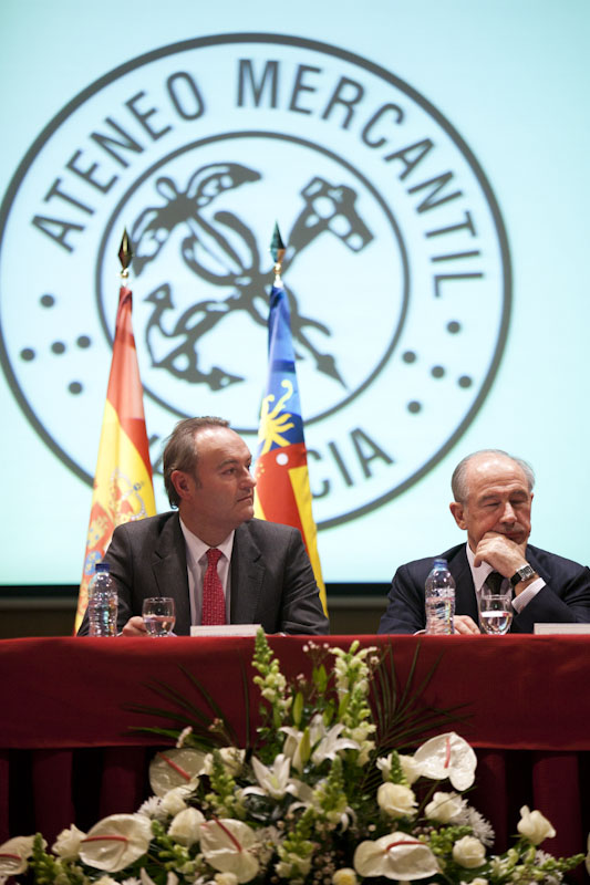 LA NOCHE DE RODRIGO RATO EN EL ATENEO DE VALENCIA (Febrero de 2012/ Fotos: Biel Aliño)