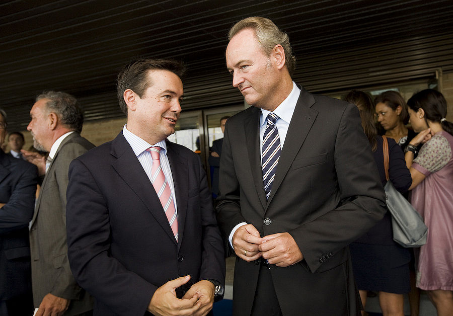 INAUGURACIÓN DE LA TERMINAL DE PASAJEROS DEL PUERTO (Fotos. Eva Mañez)