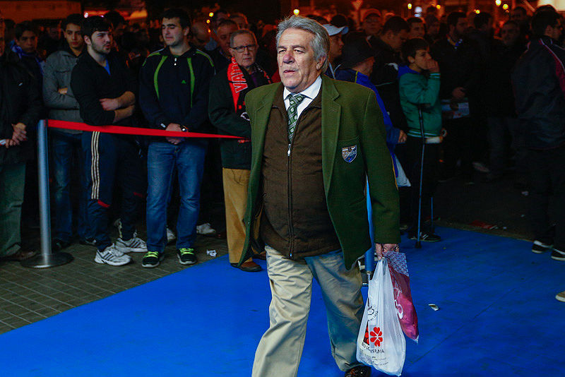 PERSONAS Y PERSONAJES EN EL PARTIDO VALENCIA-PSG (FOTOS: BIEL ALIÑO)