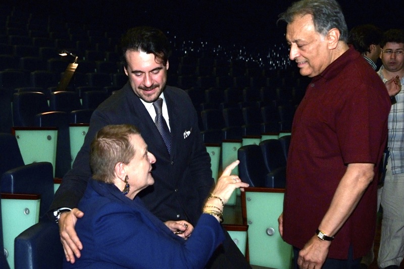 Zubin Mehta, Helga Schmidt y Carlos Álvarez en 2011