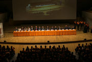 TAMBIÉN ES SOCIEDAD CIVIL: LA FACULTAD DE ECONOMÍA LICENCIA A SUS GRADUADOS (FOTOS EVA MAÑEZ)