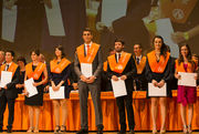 TAMBIÉN ES SOCIEDAD CIVIL: LA FACULTAD DE ECONOMÍA LICENCIA A SUS GRADUADOS (FOTOS EVA MAÑEZ)